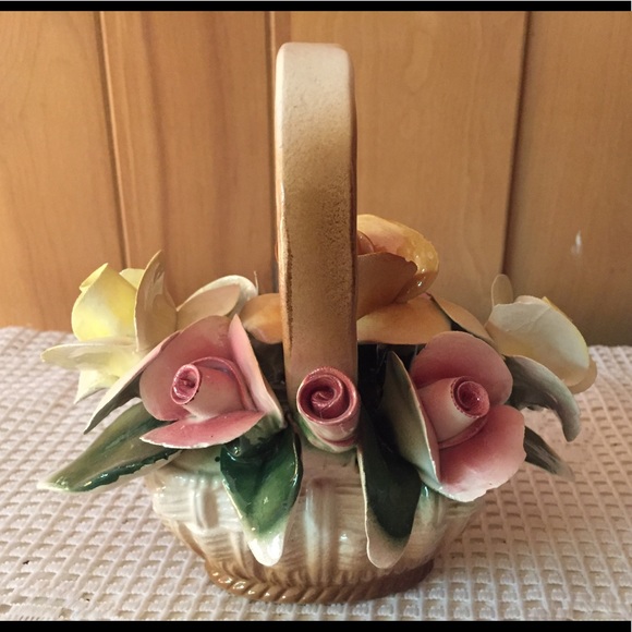Vintage Capodimonte Flower